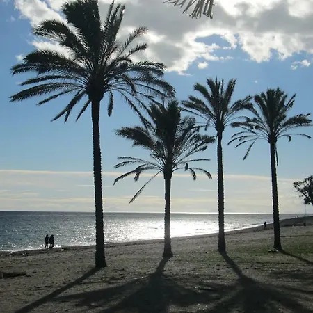 Los Arqueros Beach Apartment *
